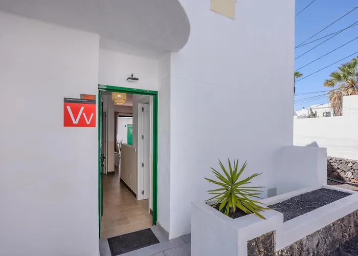 Lägenhet San Fermin, Ac, 500mbps, Parking, 9 Mins To Puerto del Carmen (Lanzarote)