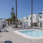 San Fermin, Ac, 500mbps, Parking, 9 Mins To Apartamento Puerto del Carmen (Lanzarote)