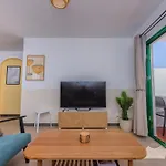 San Fermin, Ac, 500mbps, Parking, 9 Mins To Apartamento Puerto del Carmen (Lanzarote)