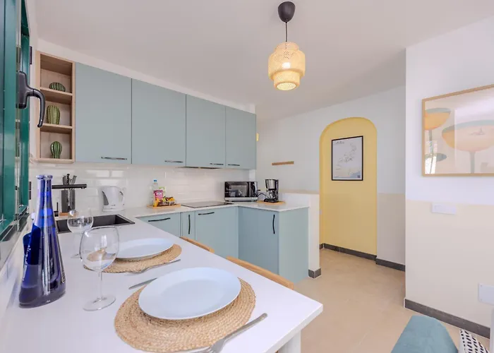 San Fermin, Ac, 500mbps, Parking, 9 Mins To * Puerto del Carmen (Lanzarote)